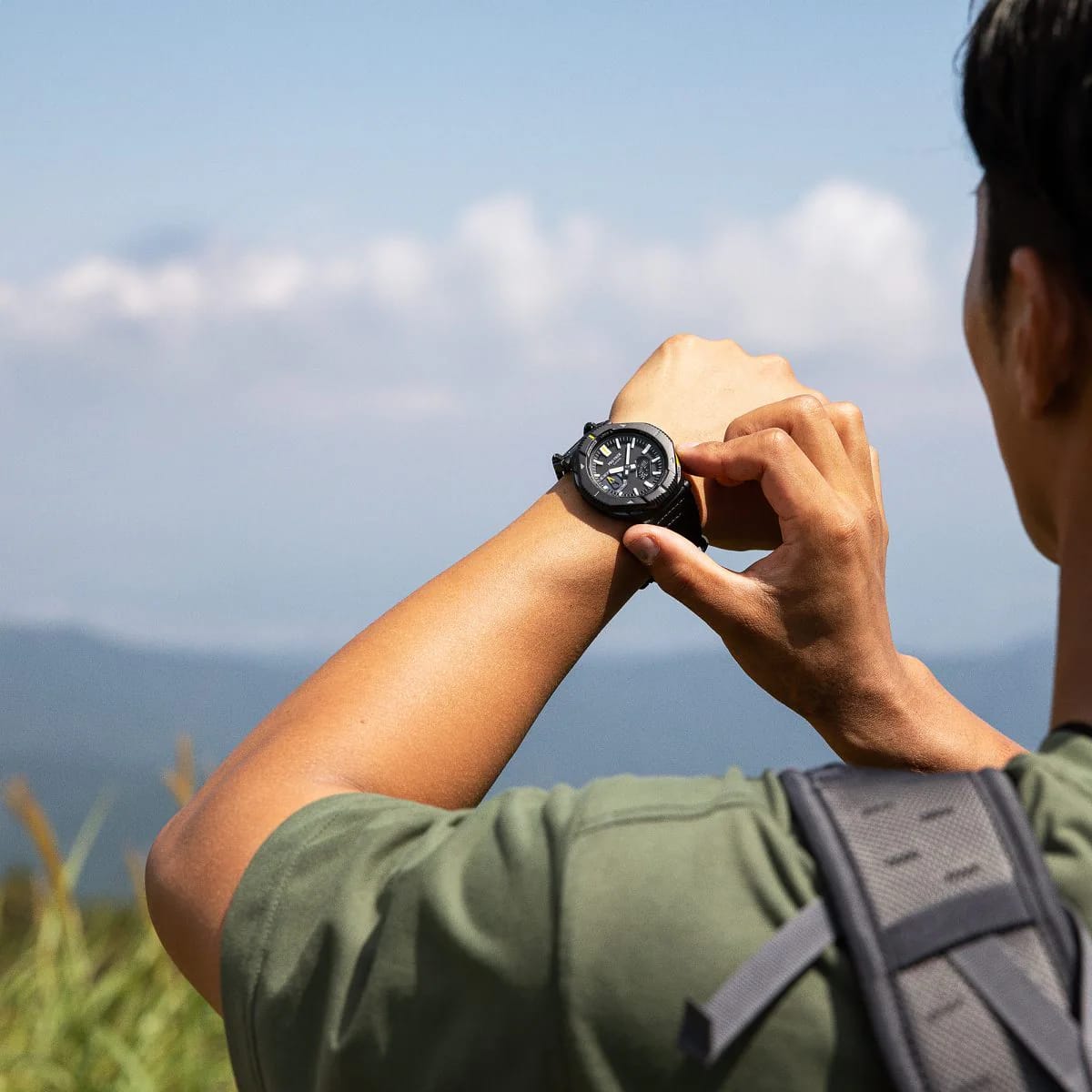 Casio PRJ-B001B-1 smartwatch lifestyle shot